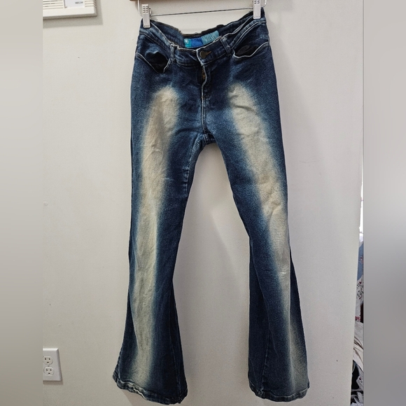 Y2K Vintage Delia's split leg denim, mud rinse sz. 9/10 - Picture 2 of 16